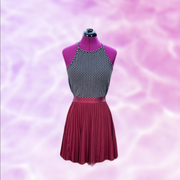 Burgundy Pleated Accordion A-Line Mini Skirt - Picture 2 of 7